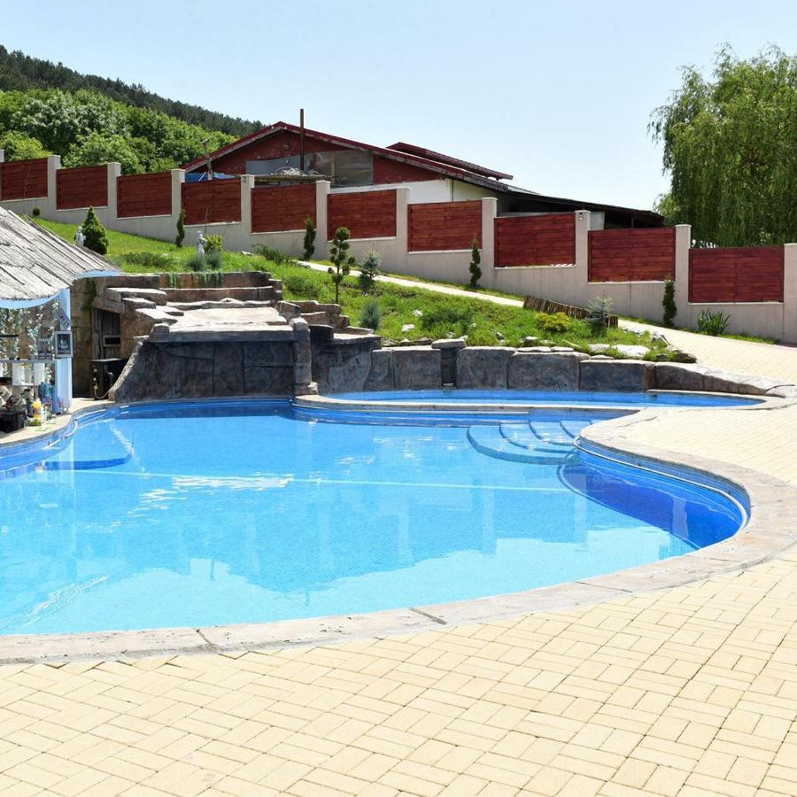 La Hacienda Hotell Chetani Exteriör bild