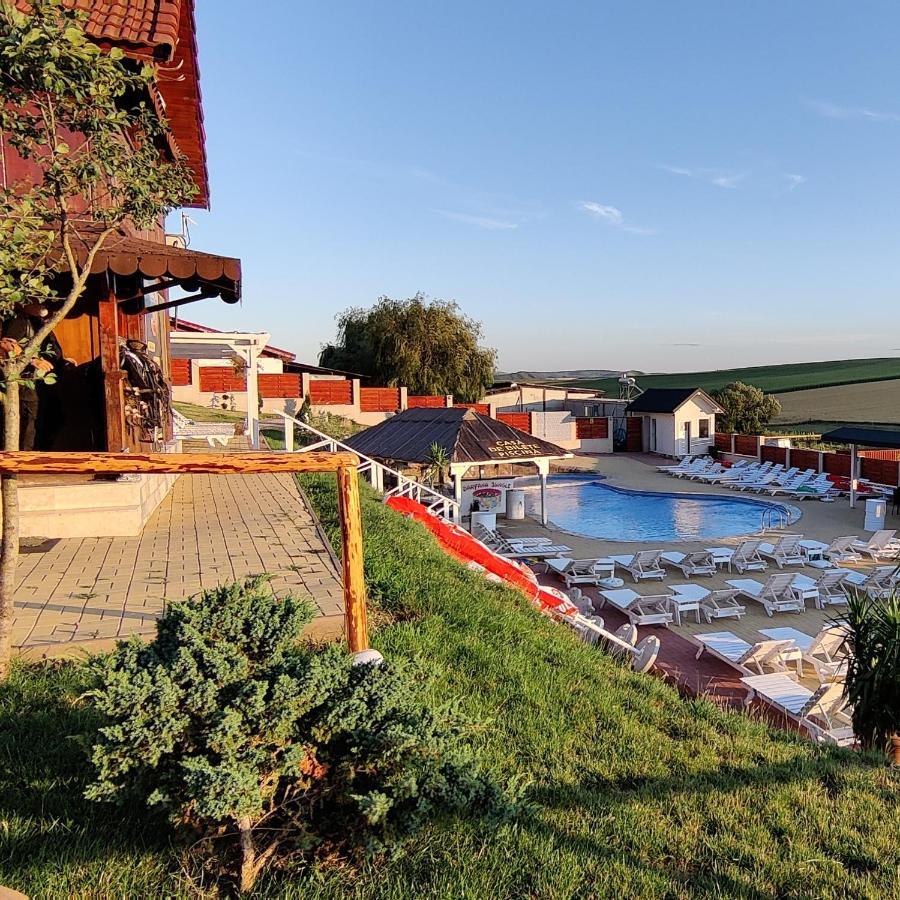 La Hacienda Hotell Chetani Exteriör bild